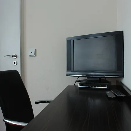 Hotell Fair Frankfurt - Europaallee Messe 3*