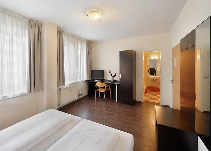 Fair Frankfurt - Europaallee Messe Hotell 3*