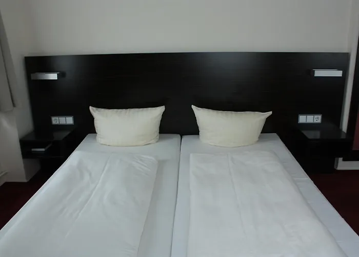 Hotell Fair Frankfurt - Europaallee Messe 3*