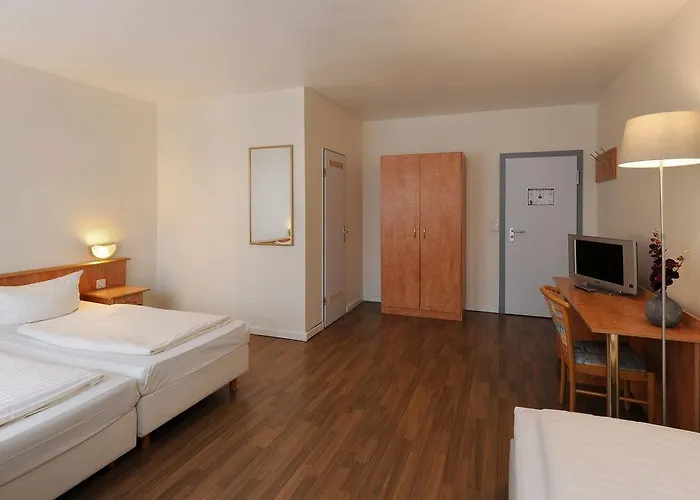 Hotell Fair Frankfurt - Europaallee Messe 3*