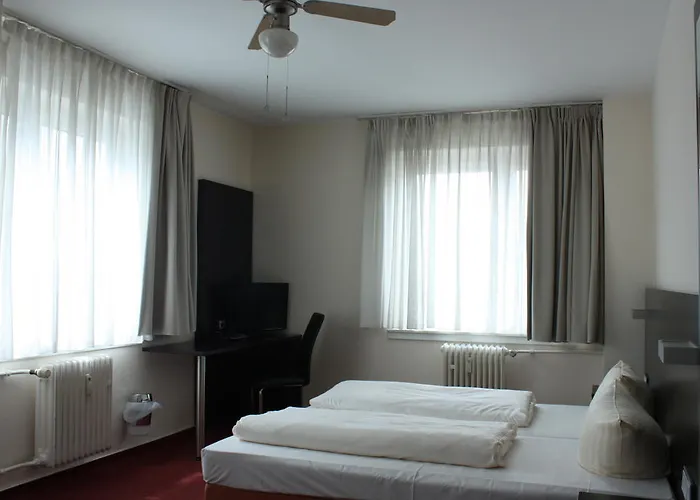 Hotell Fair Frankfurt - Europaallee Messe