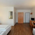 Fair Frankfurt - Europaallee Messe 3*