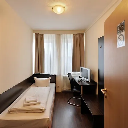 Otel Fair Frankfurt - Europaallee Messe