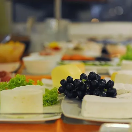 מלון Fair Frankfurt - Europaallee Messe פרנקפורט