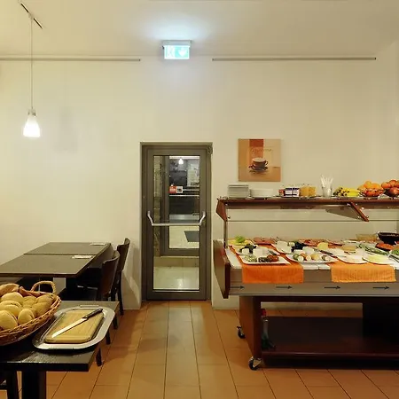 Hotel Fair Frankfurt - Europaallee Messe 3*