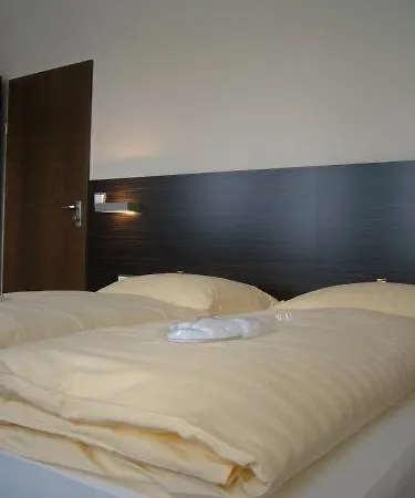 Fair Frankfurt - Europaallee Messe פרנקפורט