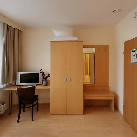 Fair Frankfurt - Europaallee Messe