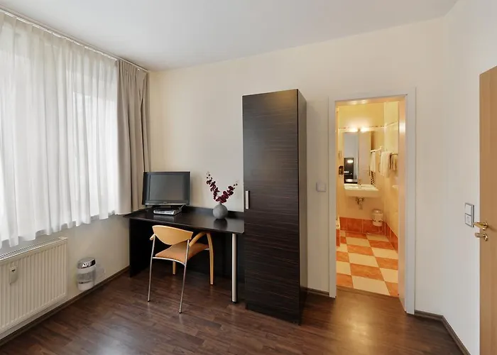 Fair Frankfurt - Europaallee Messe