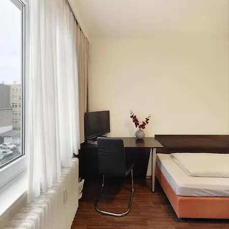 Fair Frankfurt - Europaallee Messe Отель