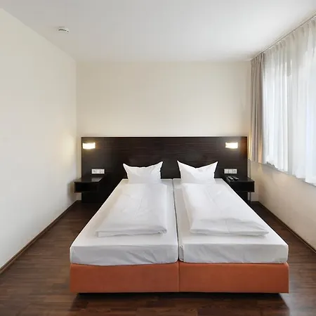 Fair Frankfurt - Europaallee Messe