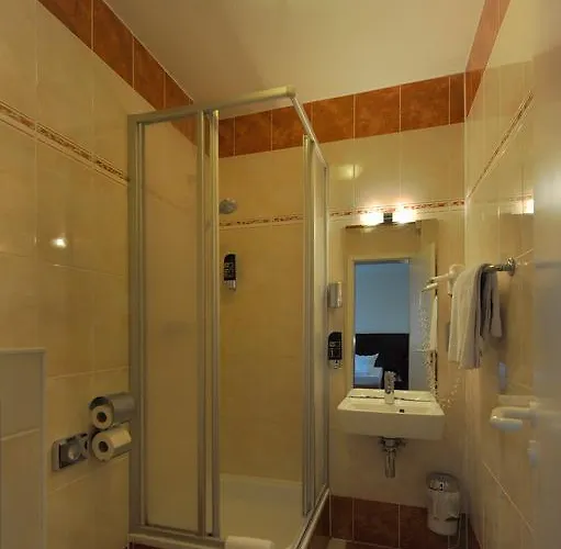 Fair Frankfurt - Europaallee Messe ホテル フランクフルト