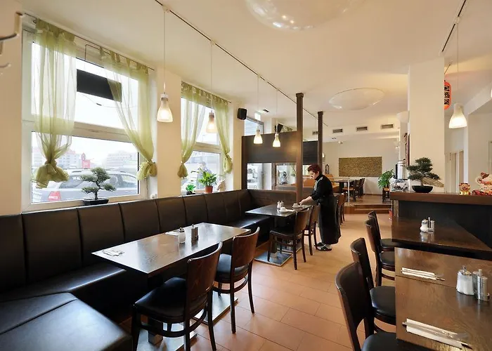 ホテル Fair Frankfurt - Europaallee Messe 3*