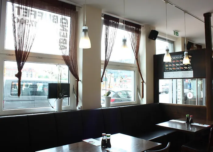 Fair Frankfurt - Europaallee Messe 3*